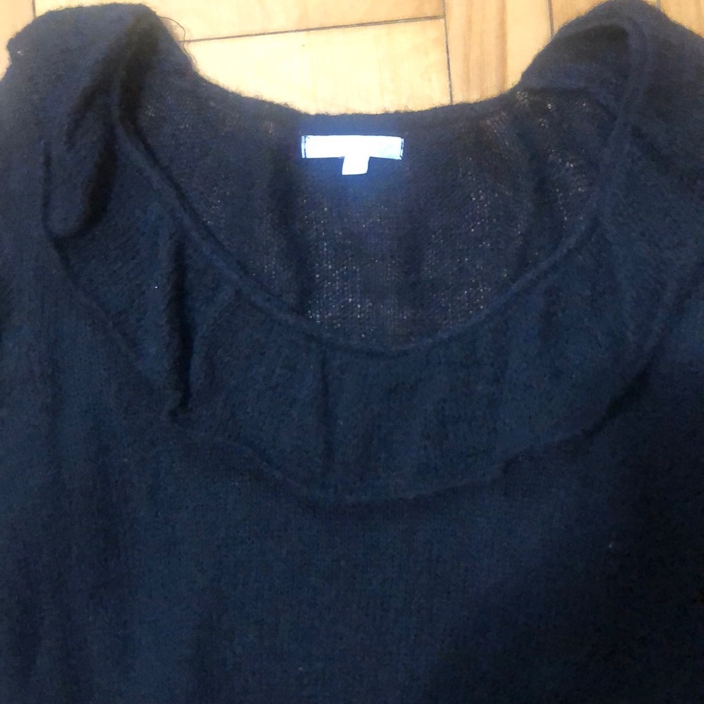 Cropped Sweater - Picture 2 of 3